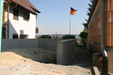 08_09_27_carport