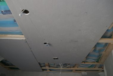 09_05_22_bad_decke