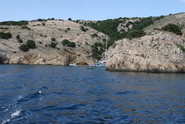 Bucht - Krk eine der vielen Badebuchten - Krk