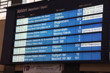 Abfahrt nach Berlin Spandau: 14 Uhr