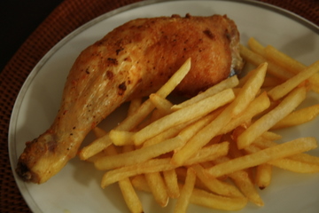 Hähnchen mit Pommes