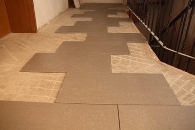 2010_11_04_probefliesen.JPG