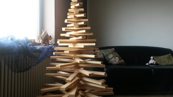 unser Weihnachtsbaum aus Holz