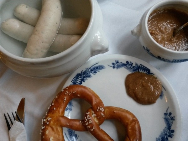 Weißwurst nach Vorschrift