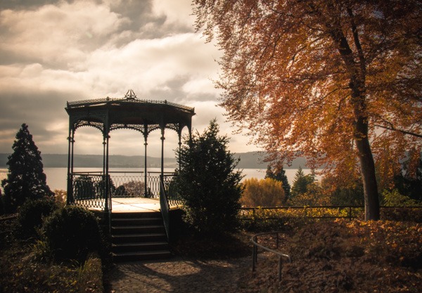 Stadtpark mit Seesicht