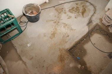 Kellerboden unter Wasser