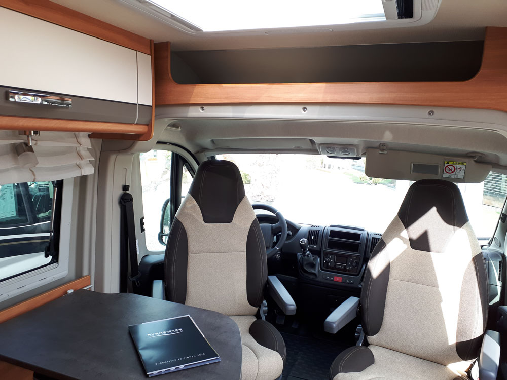Platz für Pilot und Copilot