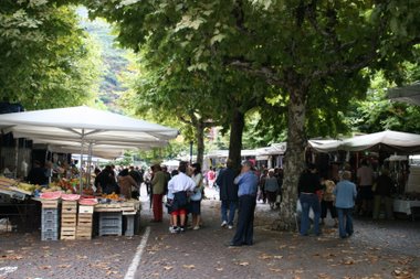 Markttag Omegna